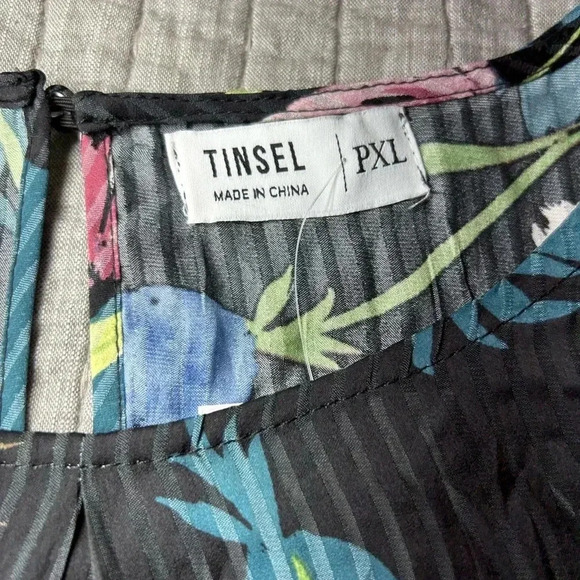 Tinsel Floral Pleaded Long Sleeve Top - Picture 4 of 9